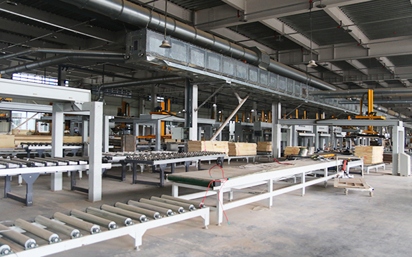 重庆柯叶木门：先进生产设备12